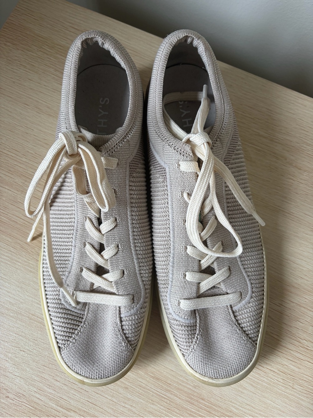 Rothy’s Mesh Washable Sneaker in Gray 9 - Picture 2 of 9
